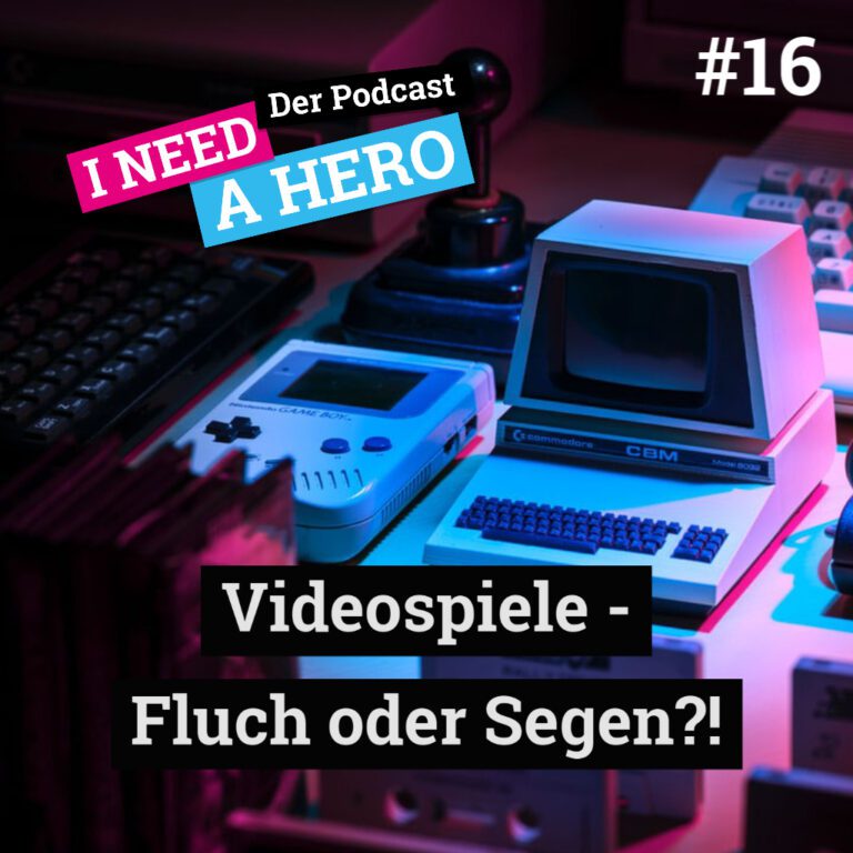 Nahaufnahme alte Spielekonsolen und Tastatur. Unten mittig Schriftzug "Videospiele - Fluch oder Segen?!". Links oben Schriftzug in verschiedenen Farben: "I need a Hero - Der Podcast"